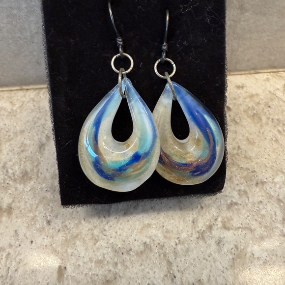 Tear drop glass earrings blue/wite/gold - Picture 2 of 5
